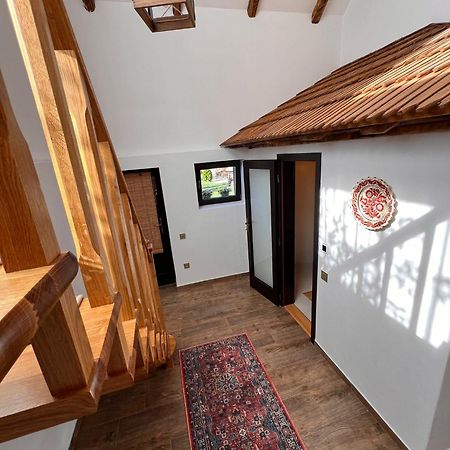 Famíves vendégház Racu Exterior foto