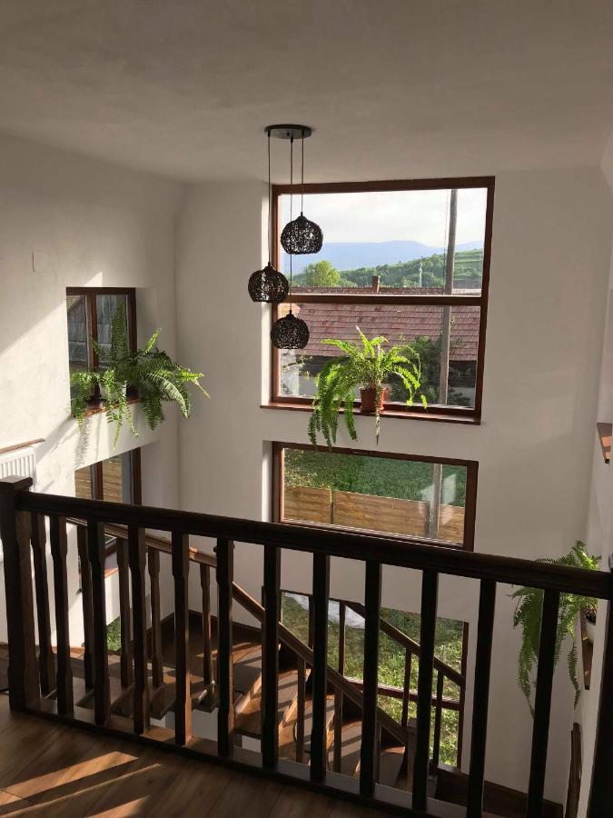 Famíves vendégház Racu Exterior foto